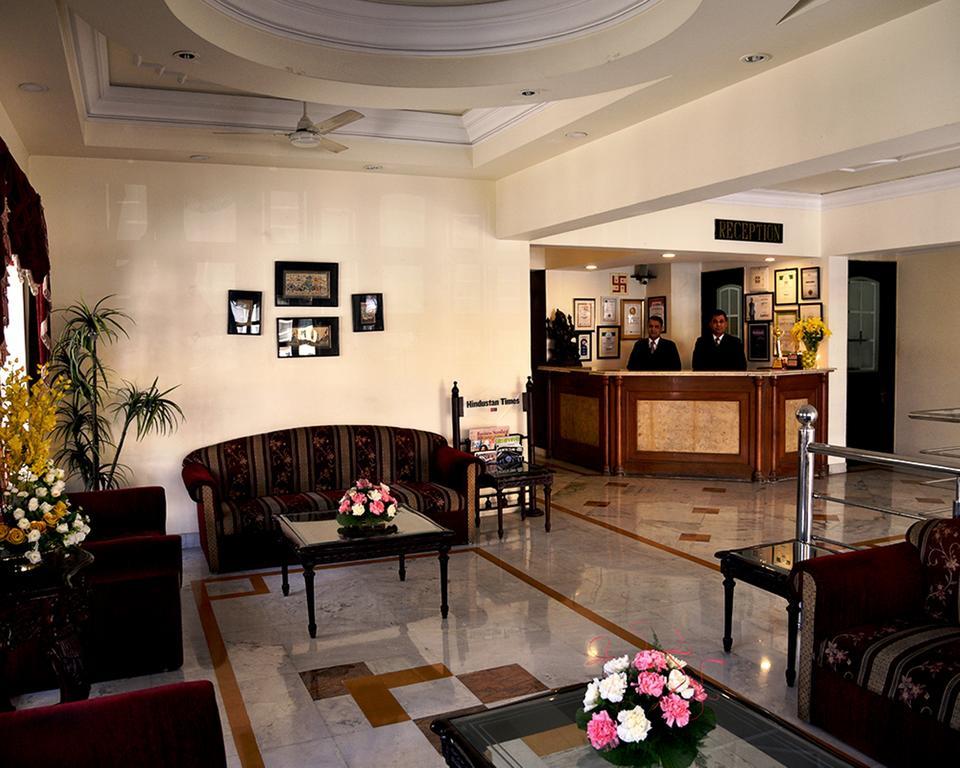 Hotel Shiva Residency Dehradun Buitenkant foto