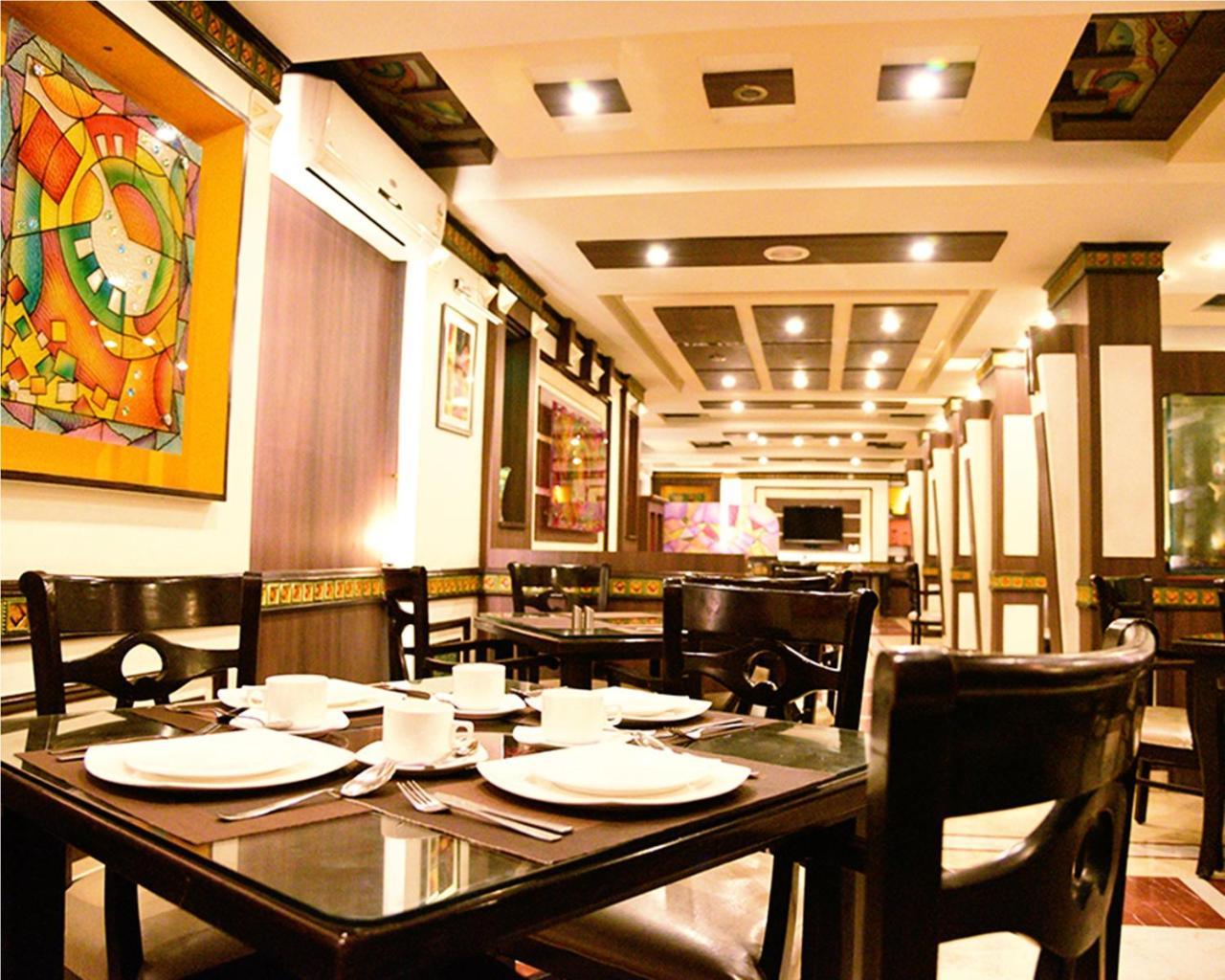 Hotel Shiva Residency Dehradun Buitenkant foto
