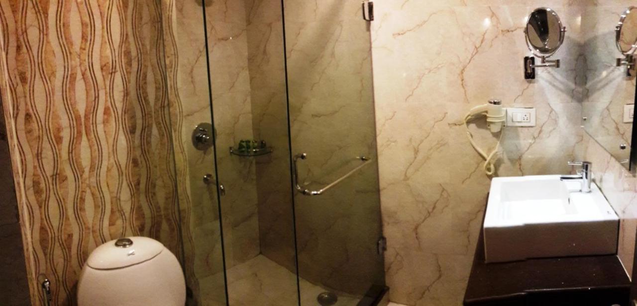 Hotel Shiva Residency Dehradun Buitenkant foto