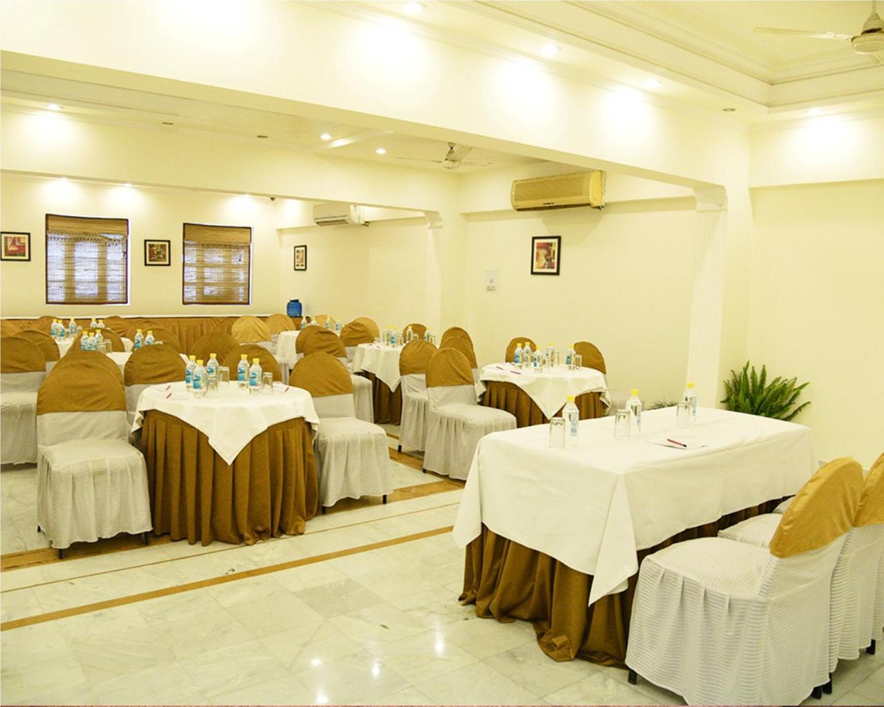 Hotel Shiva Residency Dehradun Buitenkant foto