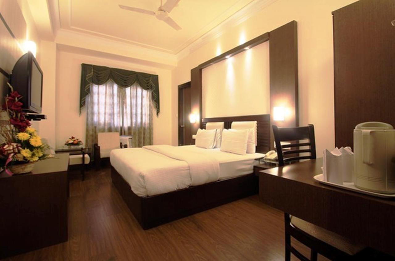 Hotel Shiva Residency Dehradun Buitenkant foto