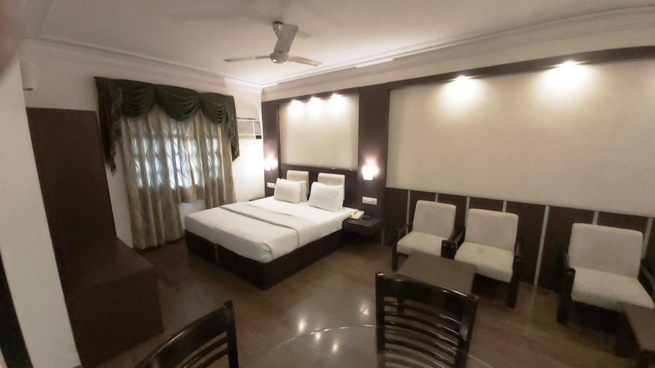 Hotel Shiva Residency Dehradun Buitenkant foto