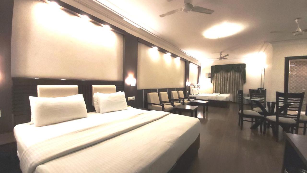 Hotel Shiva Residency Dehradun Buitenkant foto